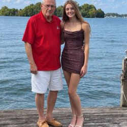 The company director fired me in front of everyone. Two hours later, he called me and said, “Get up elegant and meet me by the lake. Don’t tell anyone we’re going to meet.” When I arrived, he asked me to take a picture with him... and the next morning, that picture was hanging at his office door